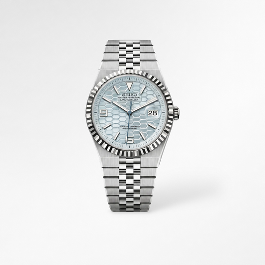 Land Dweller Ice Blue Reglage watch